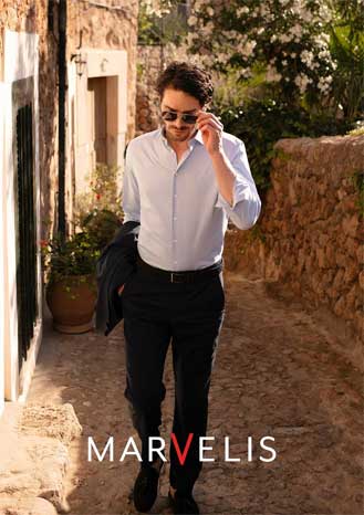 MARVELIS Hemden – zeitlos elegant für Business und Freizeit Moderner Business-Look mit hellblauem MARVELIS Hemd – stilvoll und leger durch mediterrane Altstadtgasse